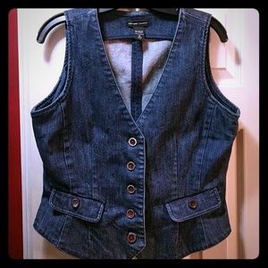 Jean Vest